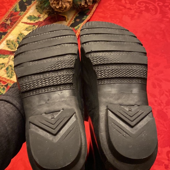 Hunter Rain Boots Black - Picture 4 of 5